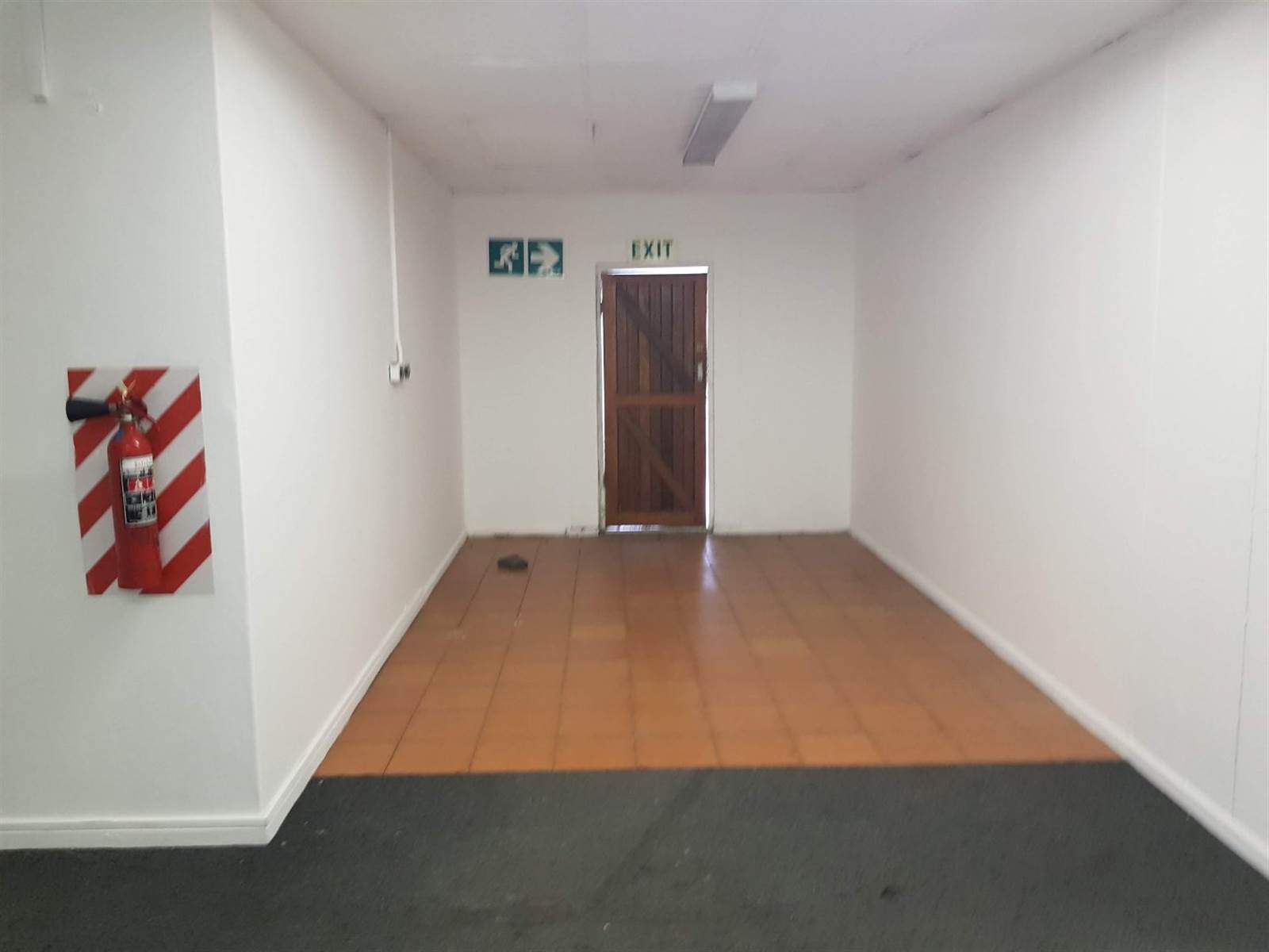 1810  m² Commercial space in Epping photo number 14