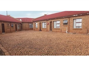 1 Bed Apartment in Vosloorus