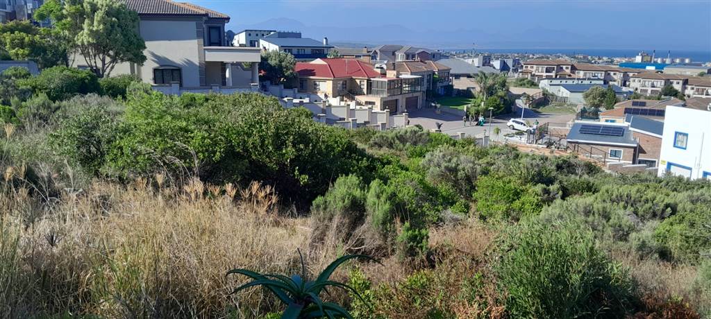 973 m² Land available in Island View photo number 3
