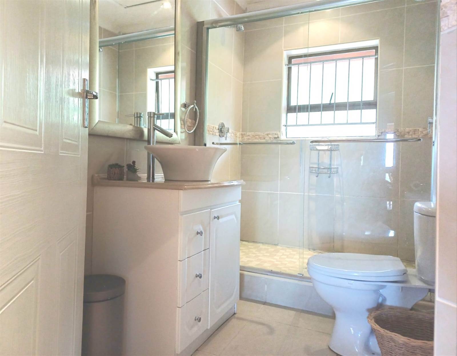 2 Bed House in Mossel Bay Central photo number 17