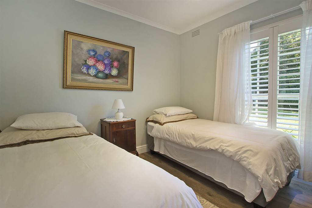 4 Bed House in Constantia photo number 25
