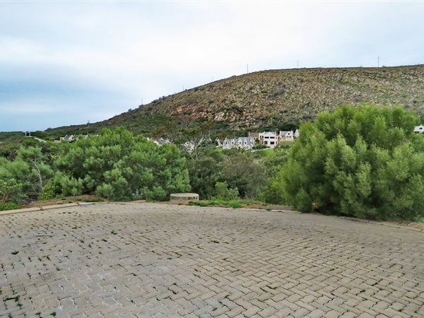 849 m² Land