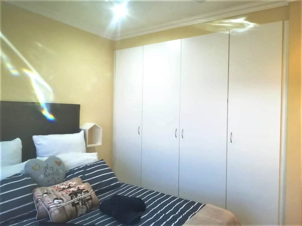 2 Bed Apartment in Shakas Rock photo number 9