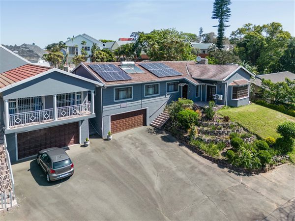4 Bedroom House 4 Bedroom House