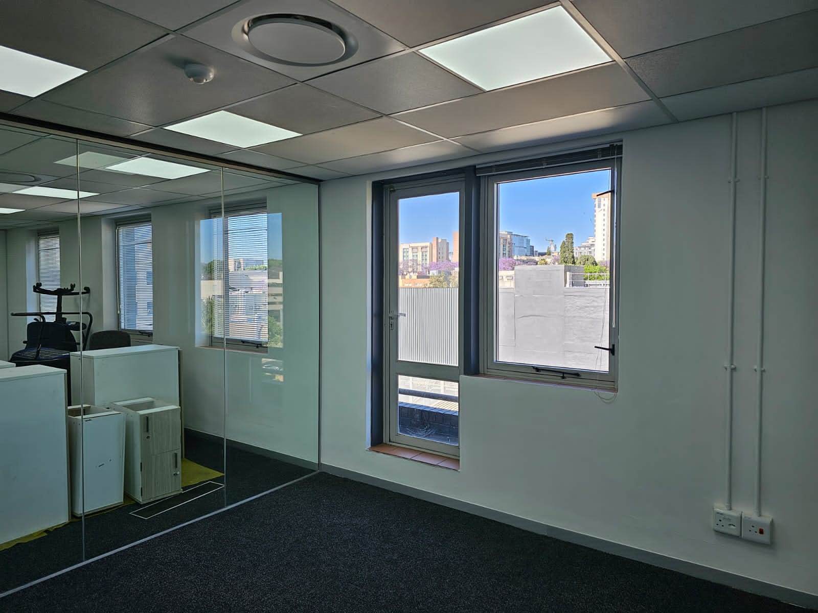 34  m² Office Space in Rosebank photo number 3