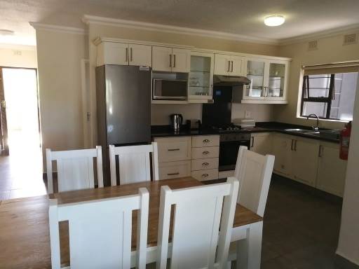 2 Bed Apartment in Melville photo number 12