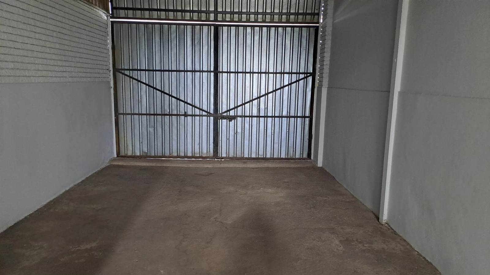 550  m² Commercial space in Halfway House photo number 8