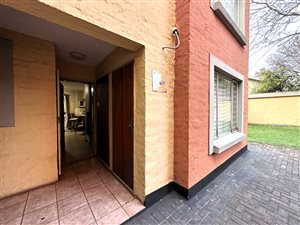 1 Bed Townhouse in Clubview