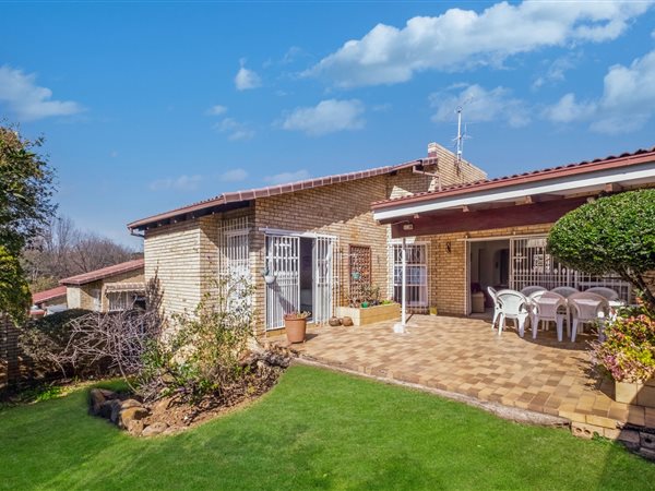 3 Bedroom Simplex 3 Bedroom Simplex