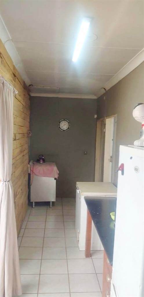5 Bed House in Brakpan North photo number 20