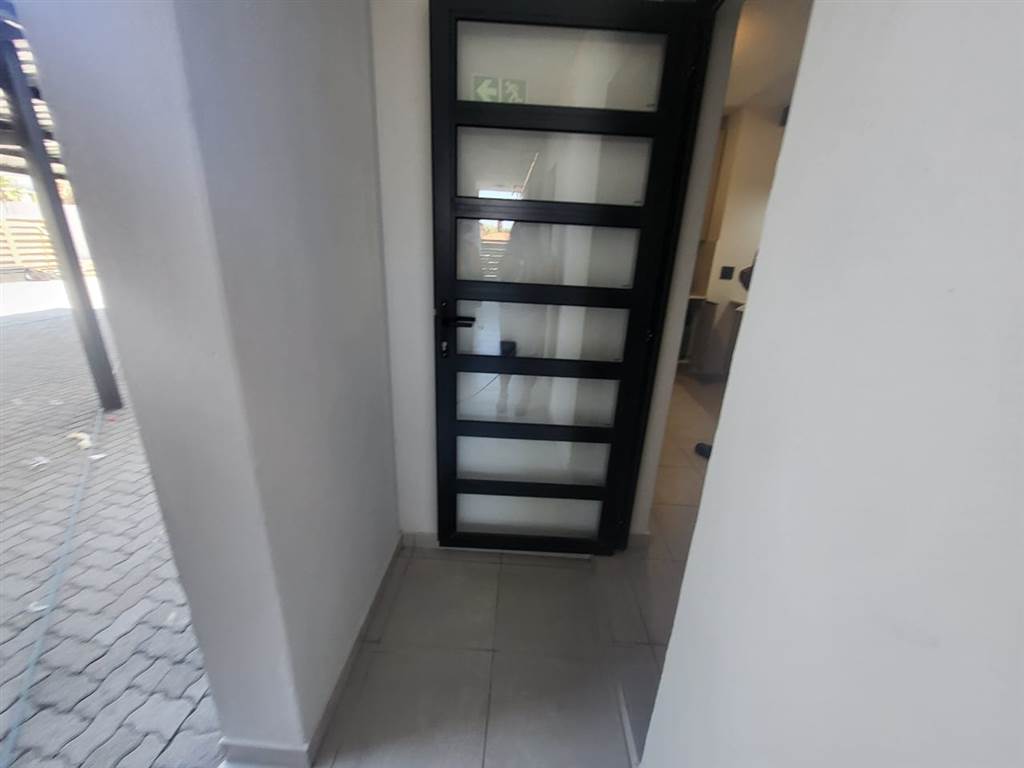 2 Bed Apartment in Cashan photo number 16