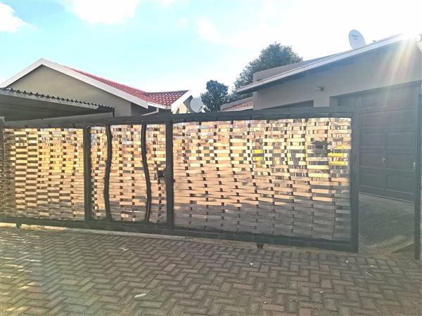 1 Bedroom House 1 Bedroom House