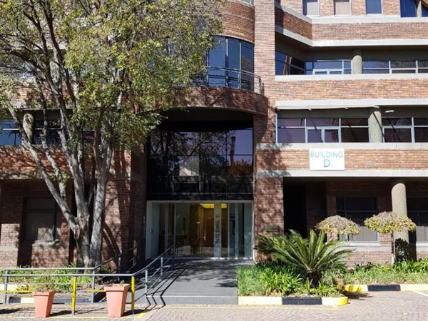 167  m² Commercial space in Parktown