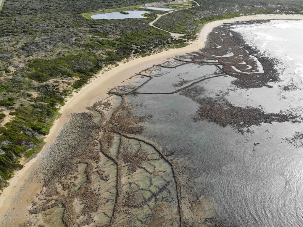 685 m² Land available in Stilbaai photo number 6
