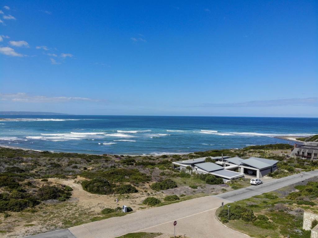 685 m² Land available in Stilbaai photo number 7