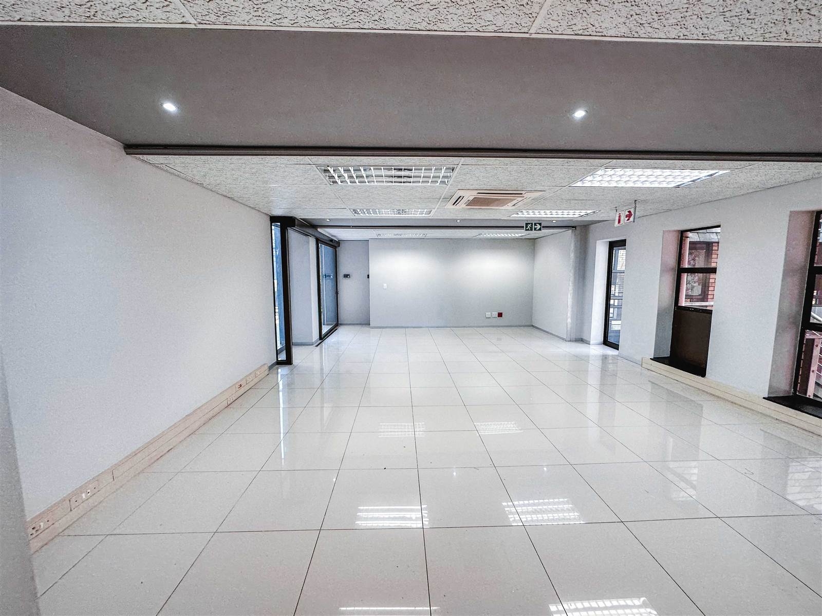 545  m² Commercial space in Hurlingham photo number 22