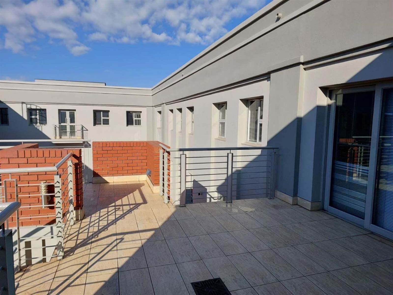 712  m² Commercial space in Bryanston photo number 6