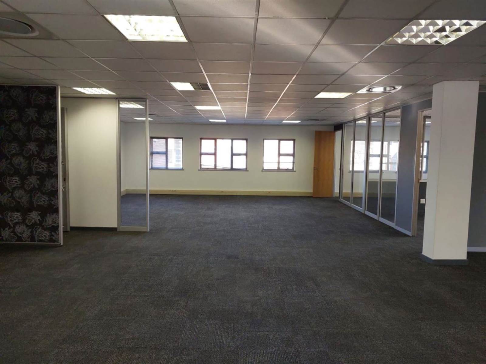 712  m² Commercial space in Bryanston photo number 11