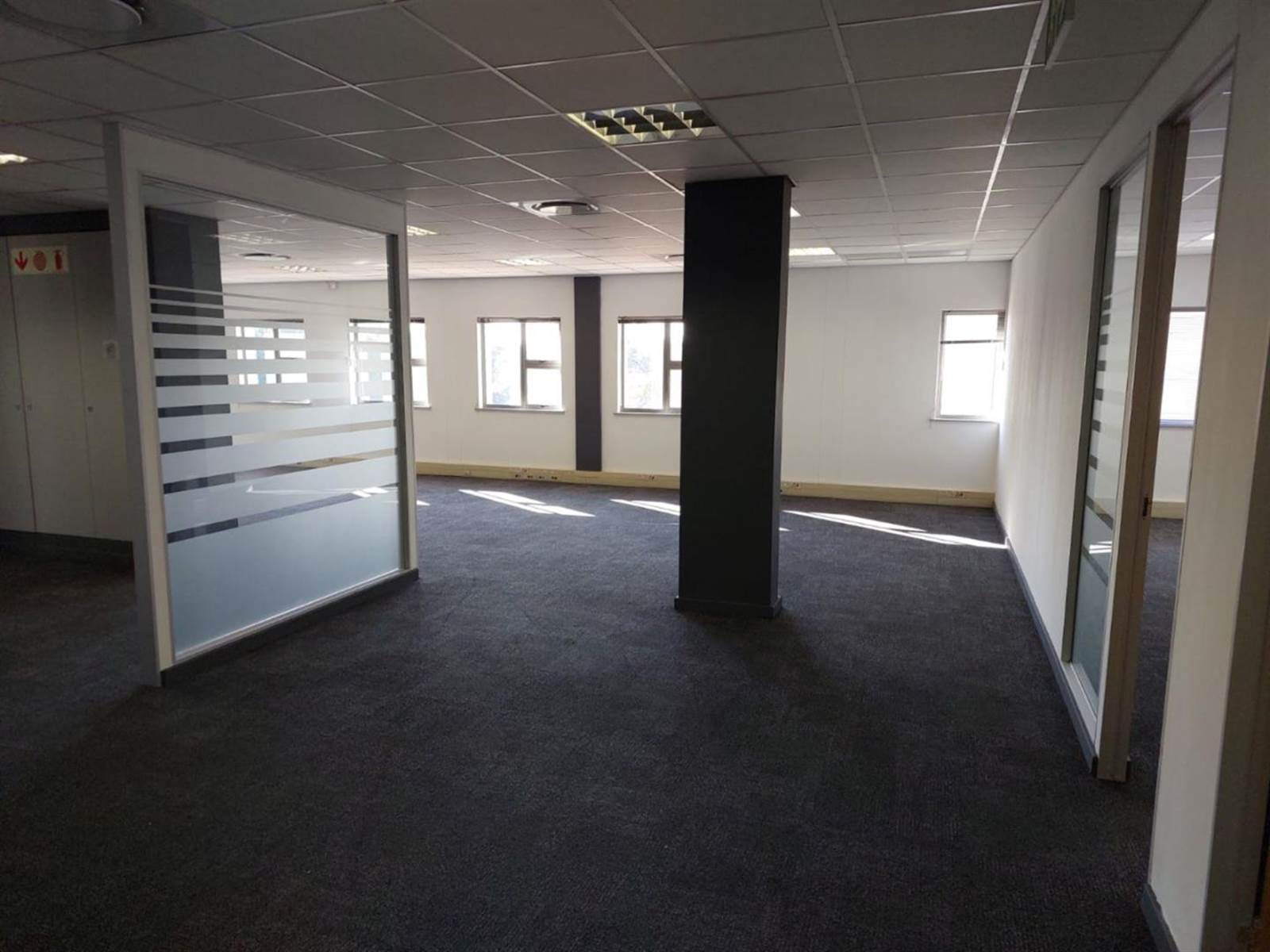 712  m² Commercial space in Bryanston photo number 22
