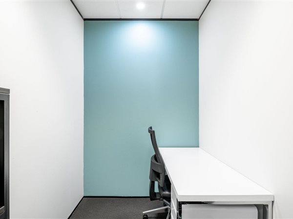 8  m² Office Space