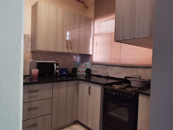 2 Bed Apartment in Sunnyside