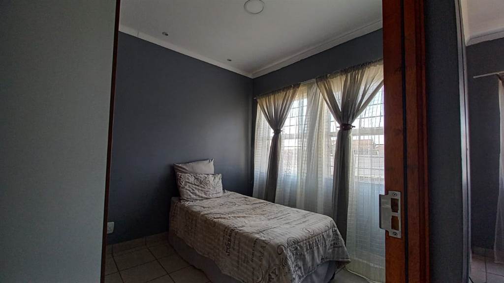 3 Bed House in Mangaung photo number 15