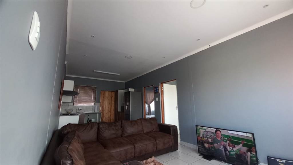 3 Bed House in Mangaung photo number 5