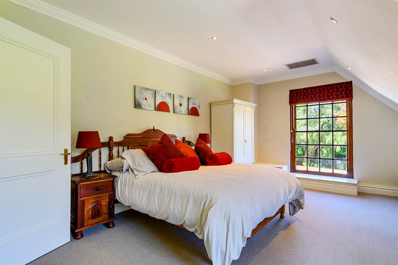 8 Bed House in Constantia photo number 26