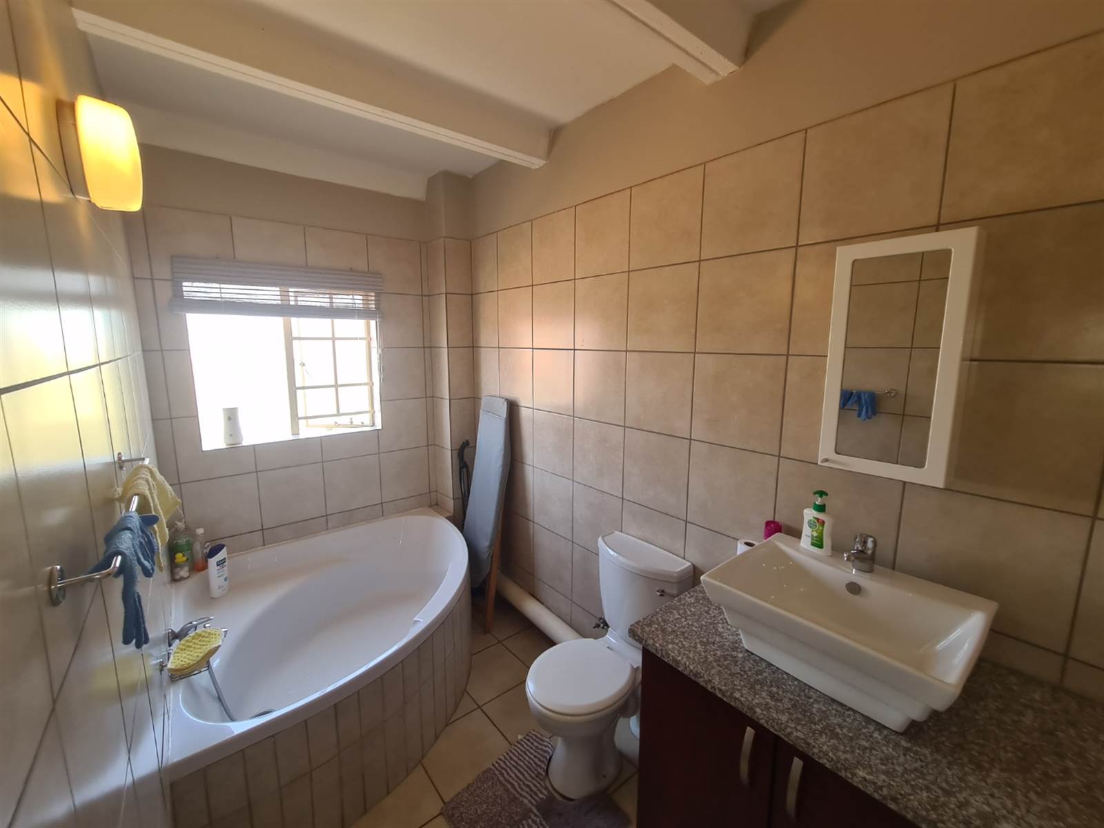 2 Bed Apartment in Oukraal Estate photo number 4