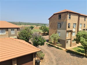 2 Bed Apartment in Oukraal Estate