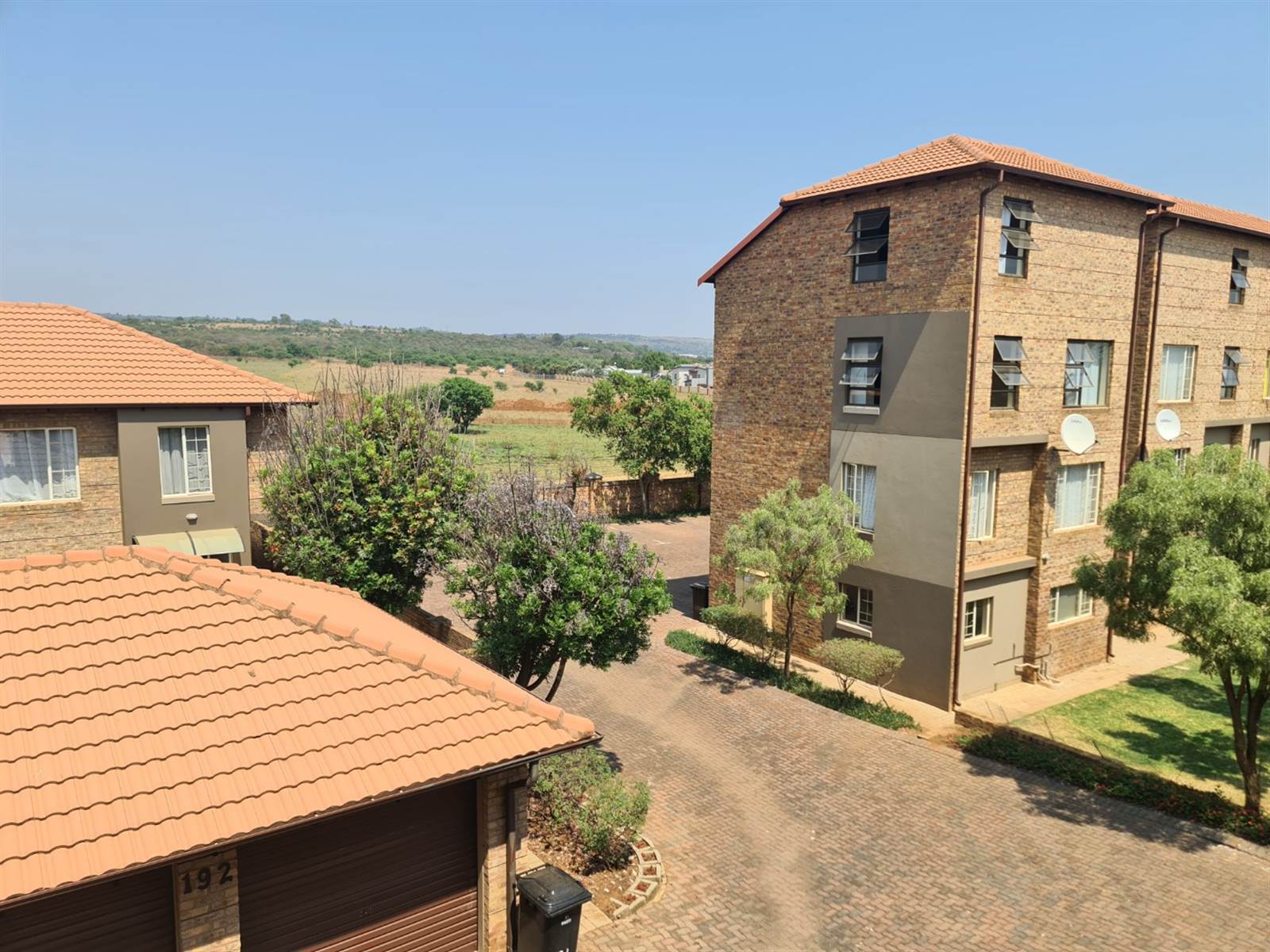 2 Bed Apartment in Oukraal Estate photo number 13