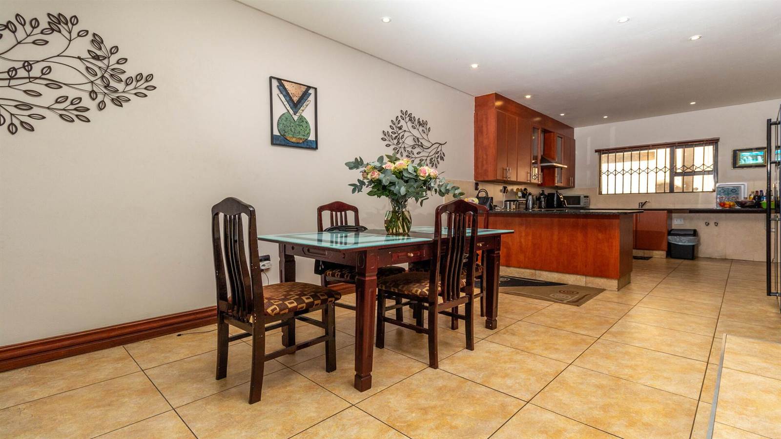 3 Bed Townhouse in Northcliff photo number 9