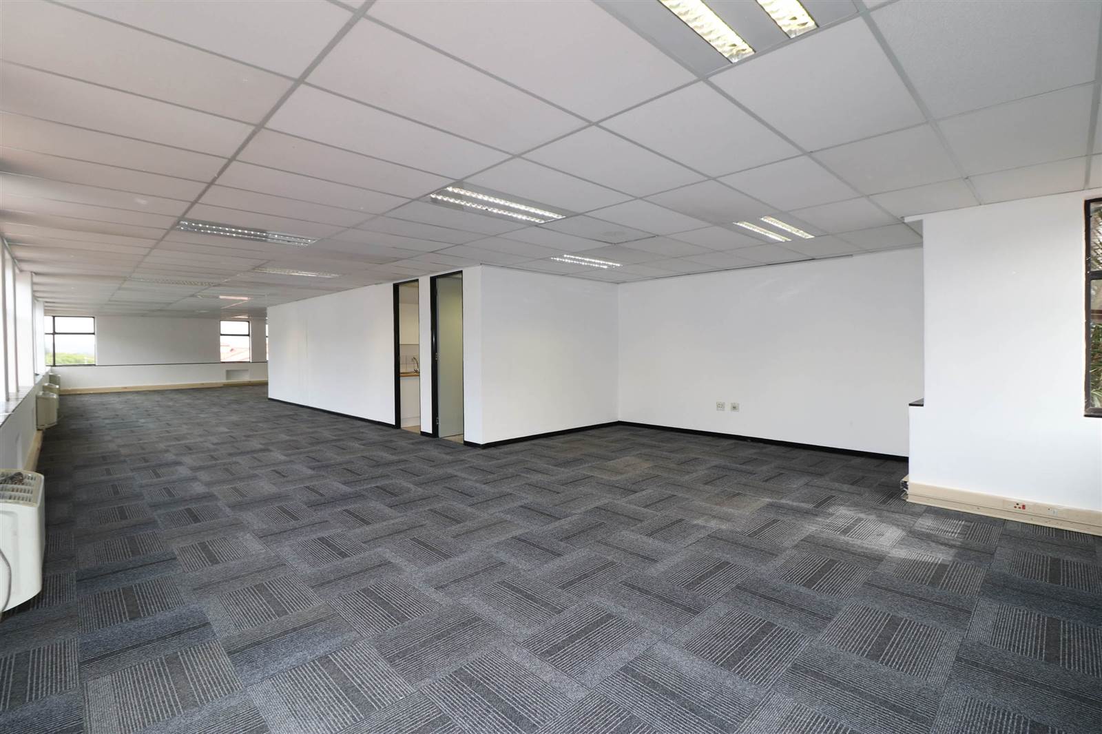 220  m² Commercial space in Ferndale photo number 8