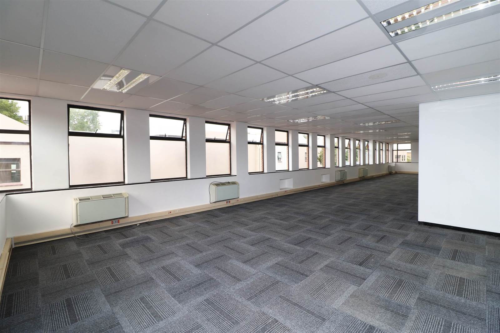 220  m² Commercial space in Ferndale photo number 9