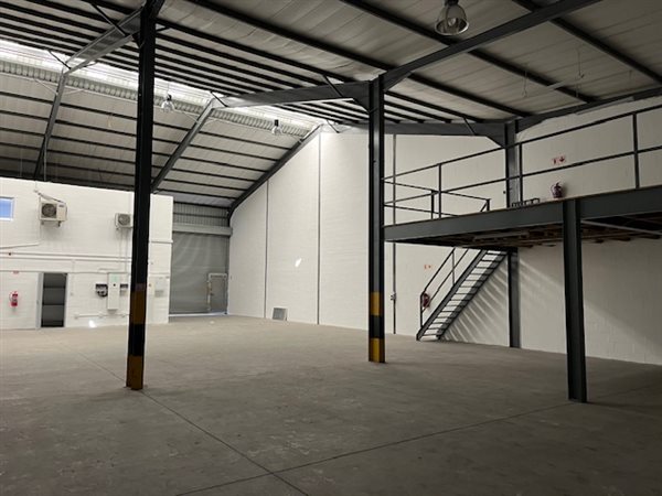 505  m² Industrial space