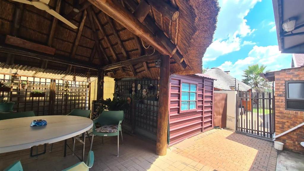 4 Bed House in Secunda photo number 18