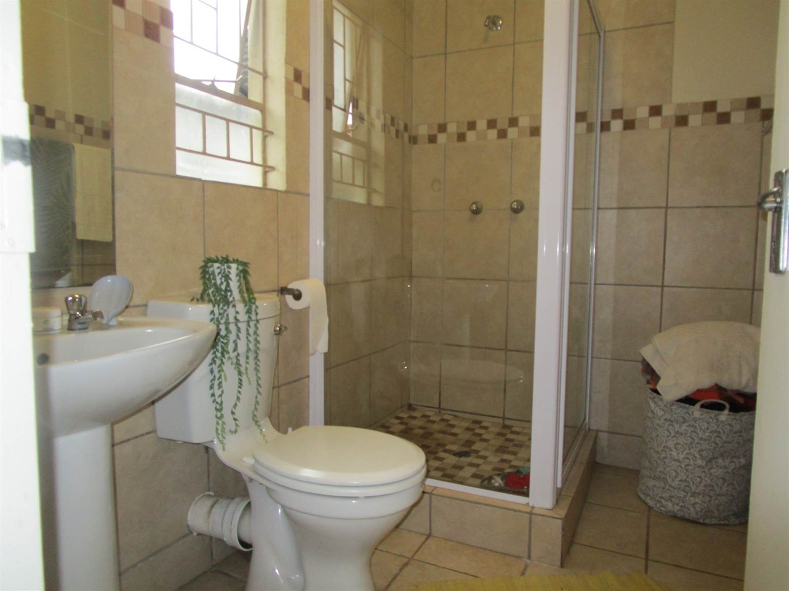 3 Bed House in Leopards Rest Security Estate photo number 24