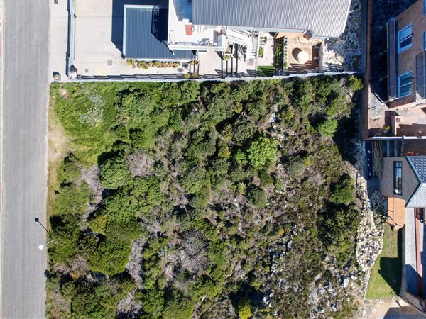 707 m² Land available in Struisbaai