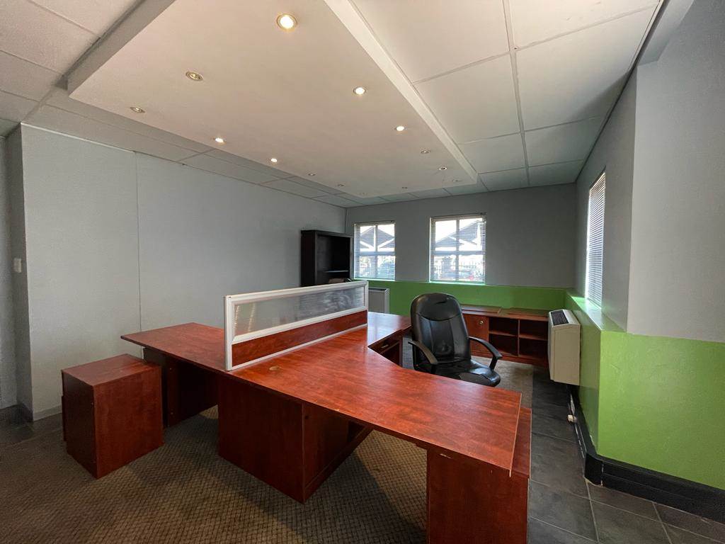 80  m² Commercial space in Highveld photo number 6