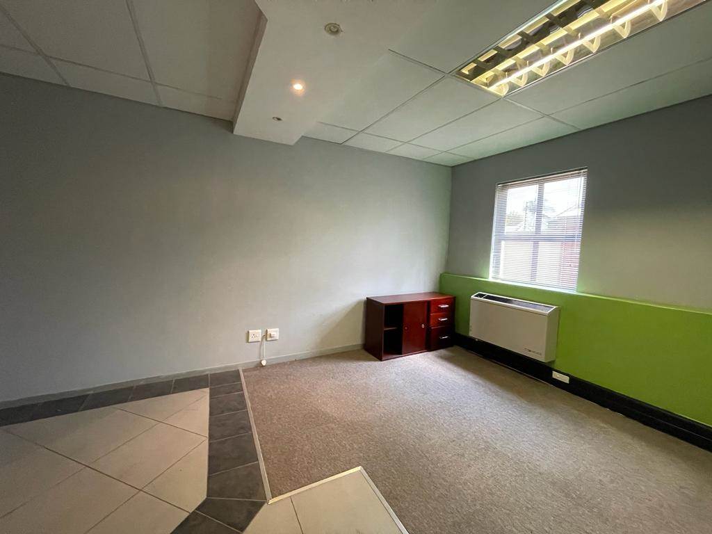 80  m² Commercial space in Highveld photo number 9