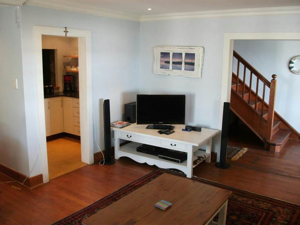 4 Bed House in Ramsgate photo number 11