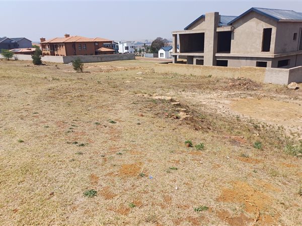 504 m² Land available in Kungwini Country Estate