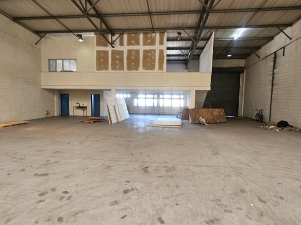 427  m² Commercial space