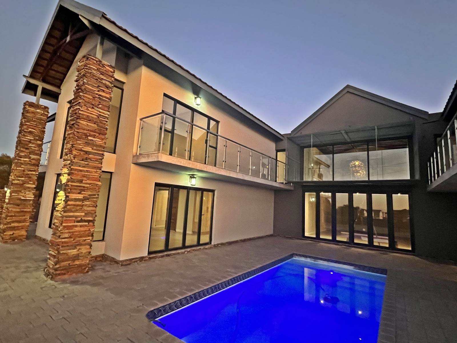 5 Bed House in Lilyvale photo number 1