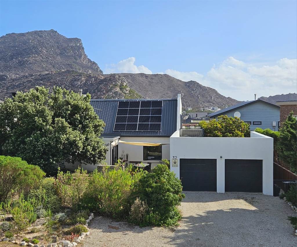 3 Bed House in Pringle Bay photo number 1