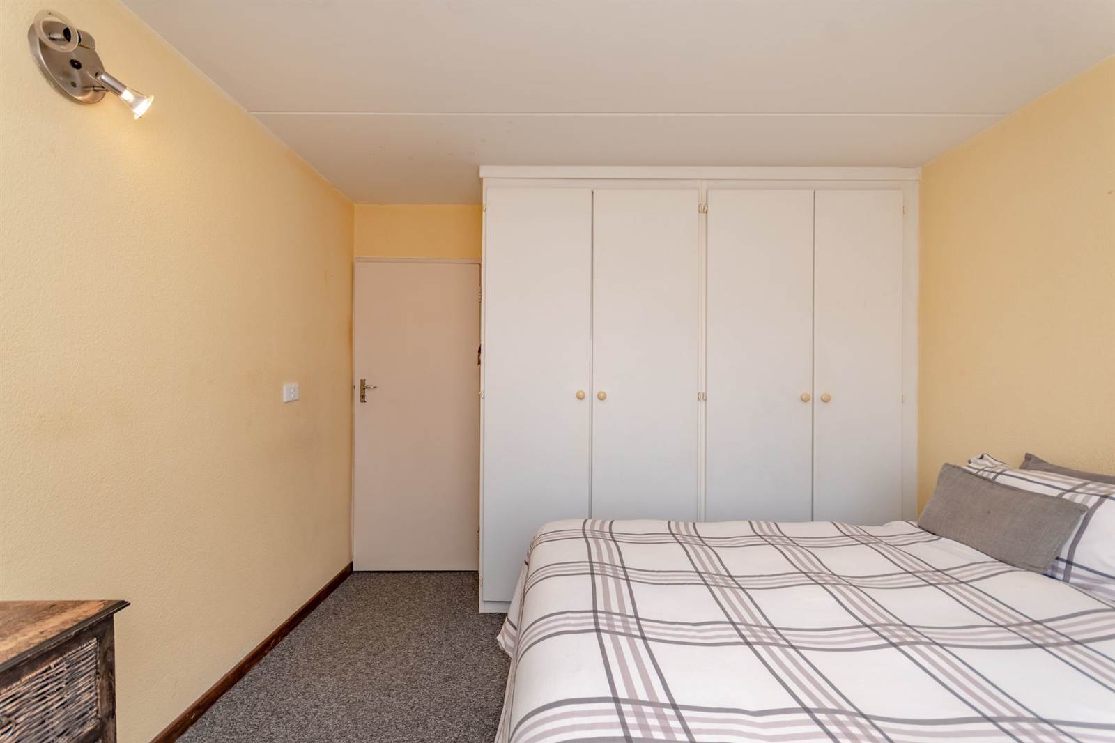 2 Bed Apartment in Glen Marais photo number 12
