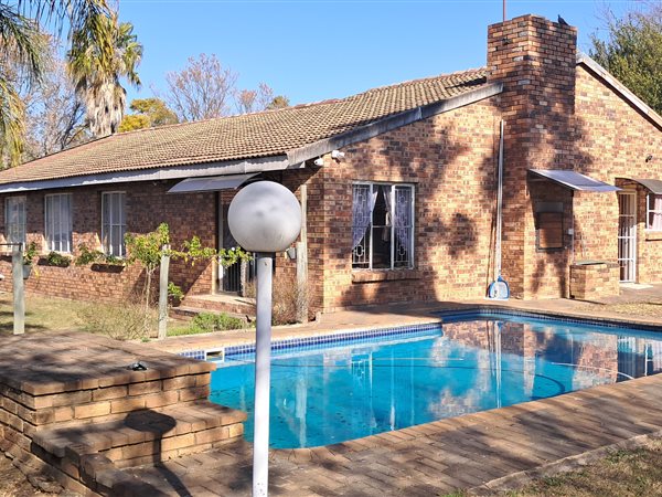 3 Bedroom House 3 Bedroom House