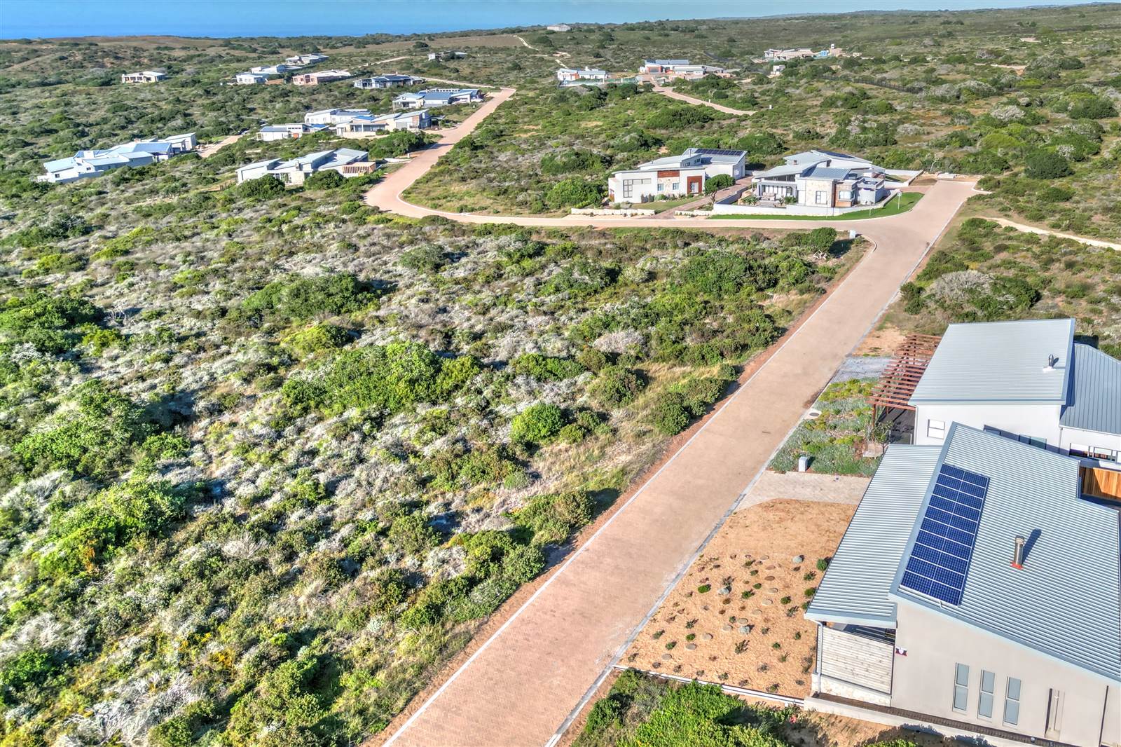 708 m² Land available in Stilbaai photo number 11