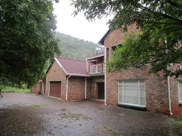 3 Bedroom House 3 Bedroom House