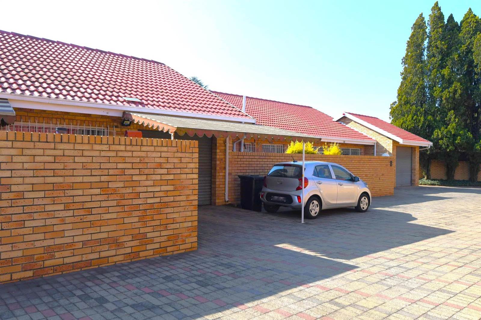 3 Bed Townhouse in Strubenvale photo number 1